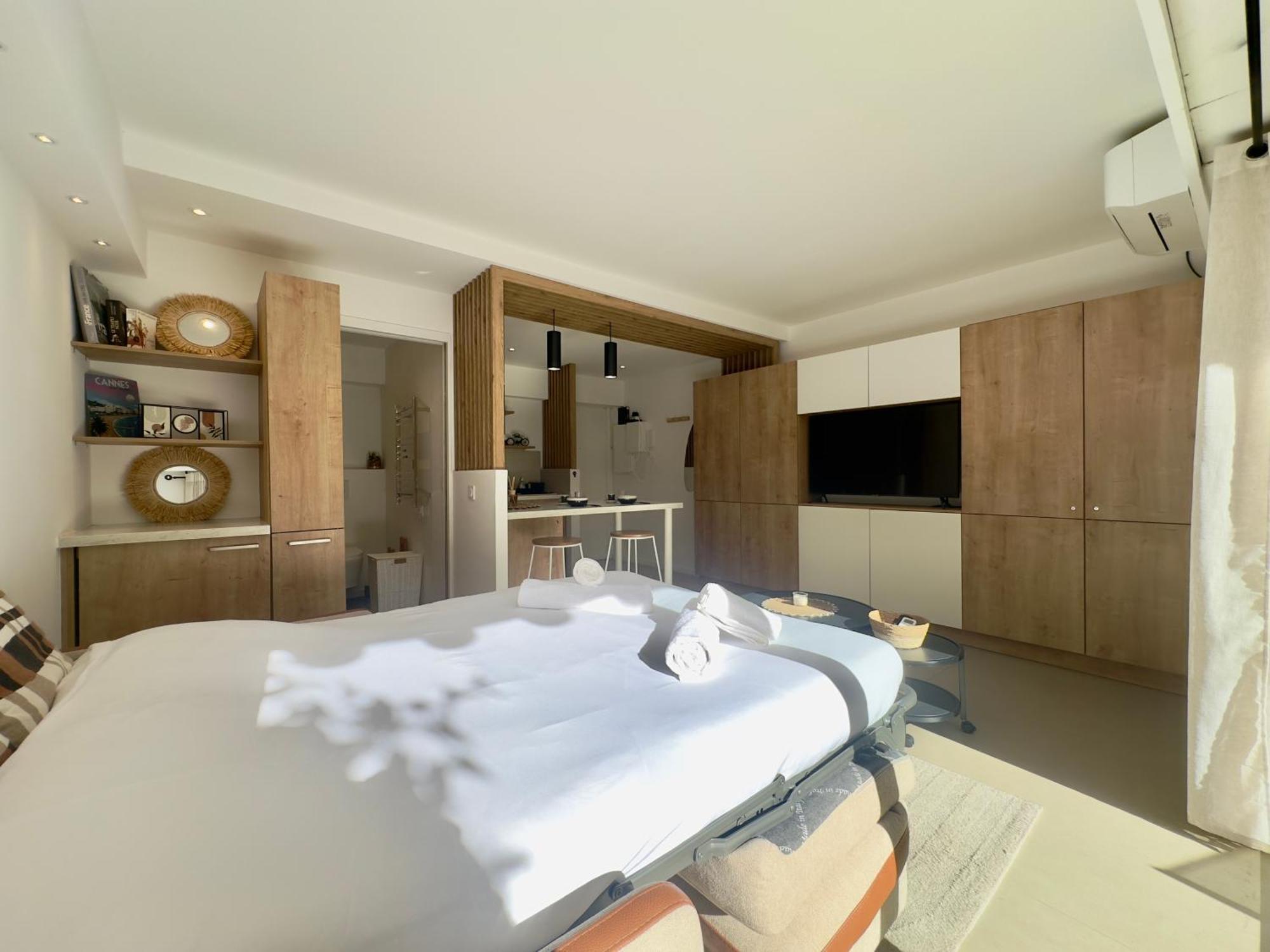 Evasion Boheme - Studio Avec Terrasse Au Coeur De Cannes Exterior foto